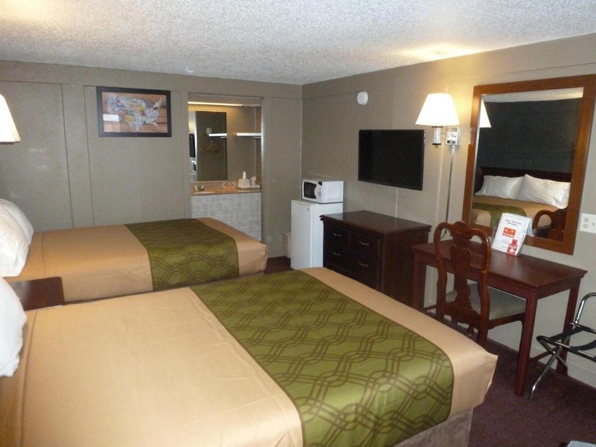 Double Room with Two Double Beds - Smoking