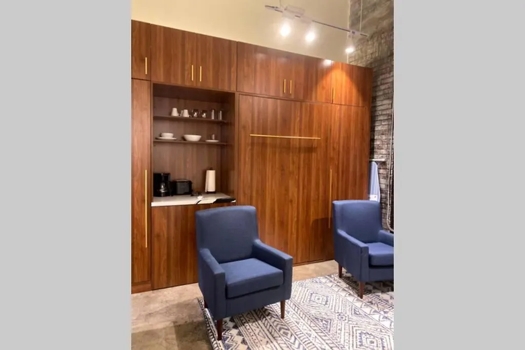 3E-Cozy! Micro Apartment! In Oakland, Sleeps 1-1