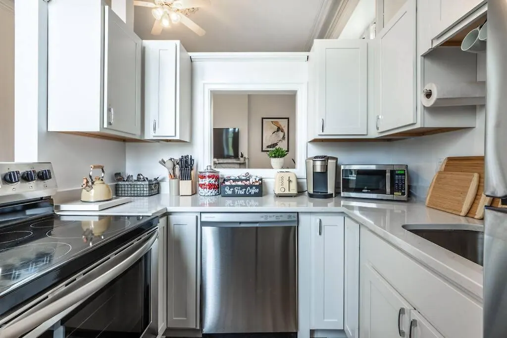 Warren Castle - Cozy 2 Bedroom Incredible View-1