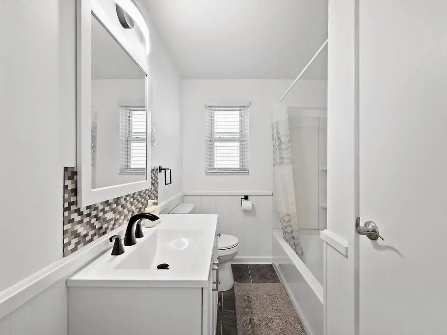 Stylish And Modern 2Bdr Apartment In Millvale/Lawrenceville-1