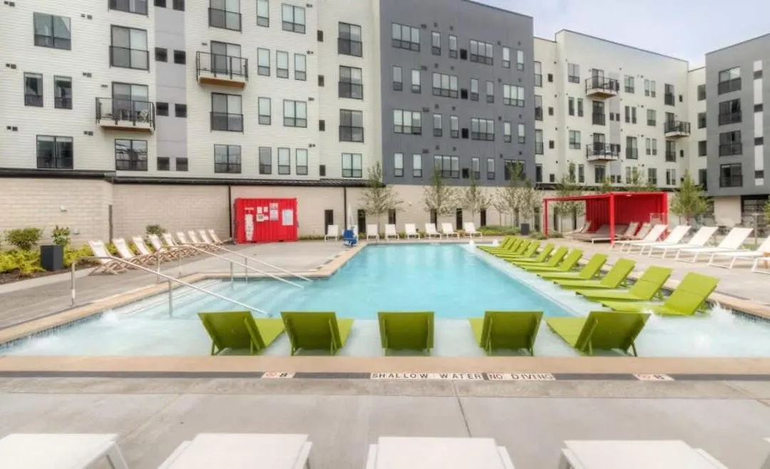Cozysuites Trendy Sdo, Lawrenceville-1