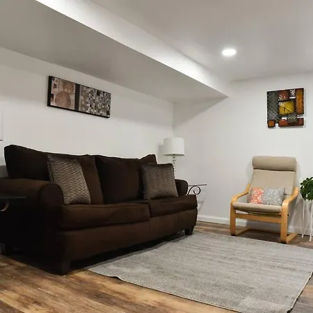Cozy Mount Washington Home With Parking-Sleeps 4-3