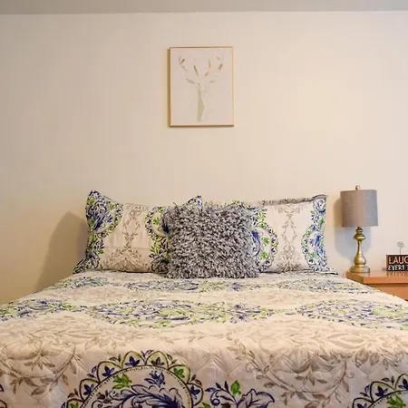 Relax & Feel At Home During Your Pittsburgh Stay-2
