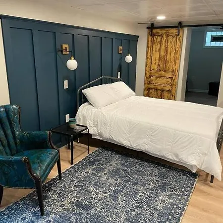 Modern & Chic Xl Studio W Ez City Airport Access-2