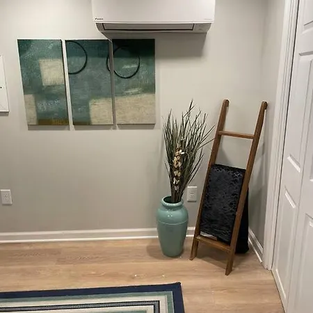 Modern & Chic Xl Studio W Ez City Airport Access-3