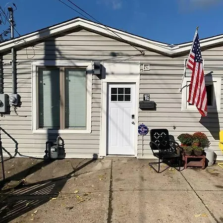 Refined Studio New Construction 1 Mile From Town-3