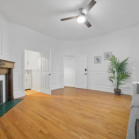 Bloomfield/Shadyside @V Modern And Bright Private Bedroom With Shared Bathroom-3