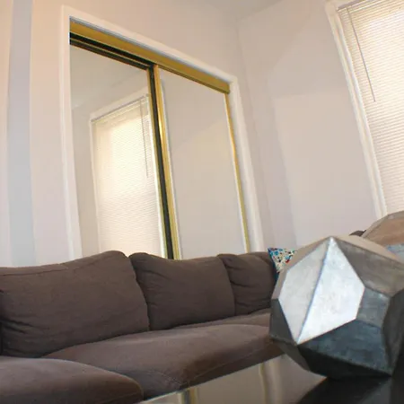 2 Bedroom - Off Street Parking - Amazing View Nearby-3