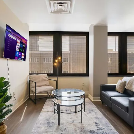 Modern Chic Downtown Pittsburgh 6Th Floor Views Fast Wifi 24-7 Gym Lounge Roku-3