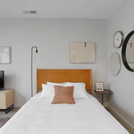 Cozysuites Stylish Sdo, Lawrenceville-3