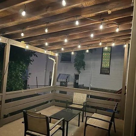Charming Pittsburgh Haven With Modern Amenities By Deity Villas-3