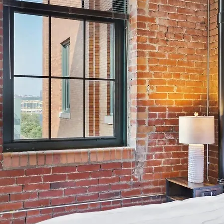 2Br Spacious Historic Loft With Pool-2