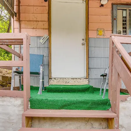 West Oakland Home - 2 Mi To Downtown Pittsburgh!-3