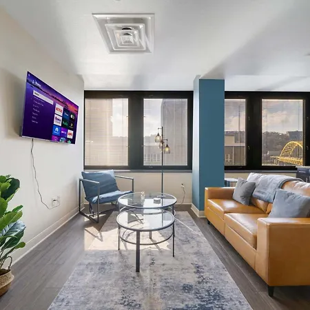 Cozy Chic Downtown Pittsburgh 7Th Floor Views Fast Wifi 24-7 Gym Lounge Roku-2
