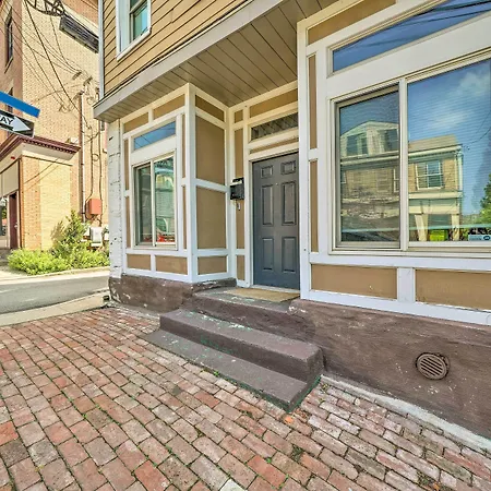 Pittsburgh Row Home Steps To Stadiums And Dtwn!-3